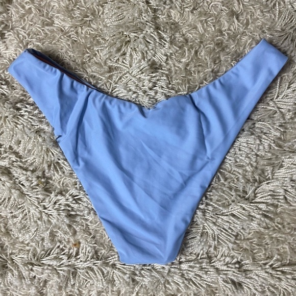 J. Crew NWT Curved Waist Cheeky Bikini Bottom 50 UPF Protection Size Medium - Picture 2 of 6